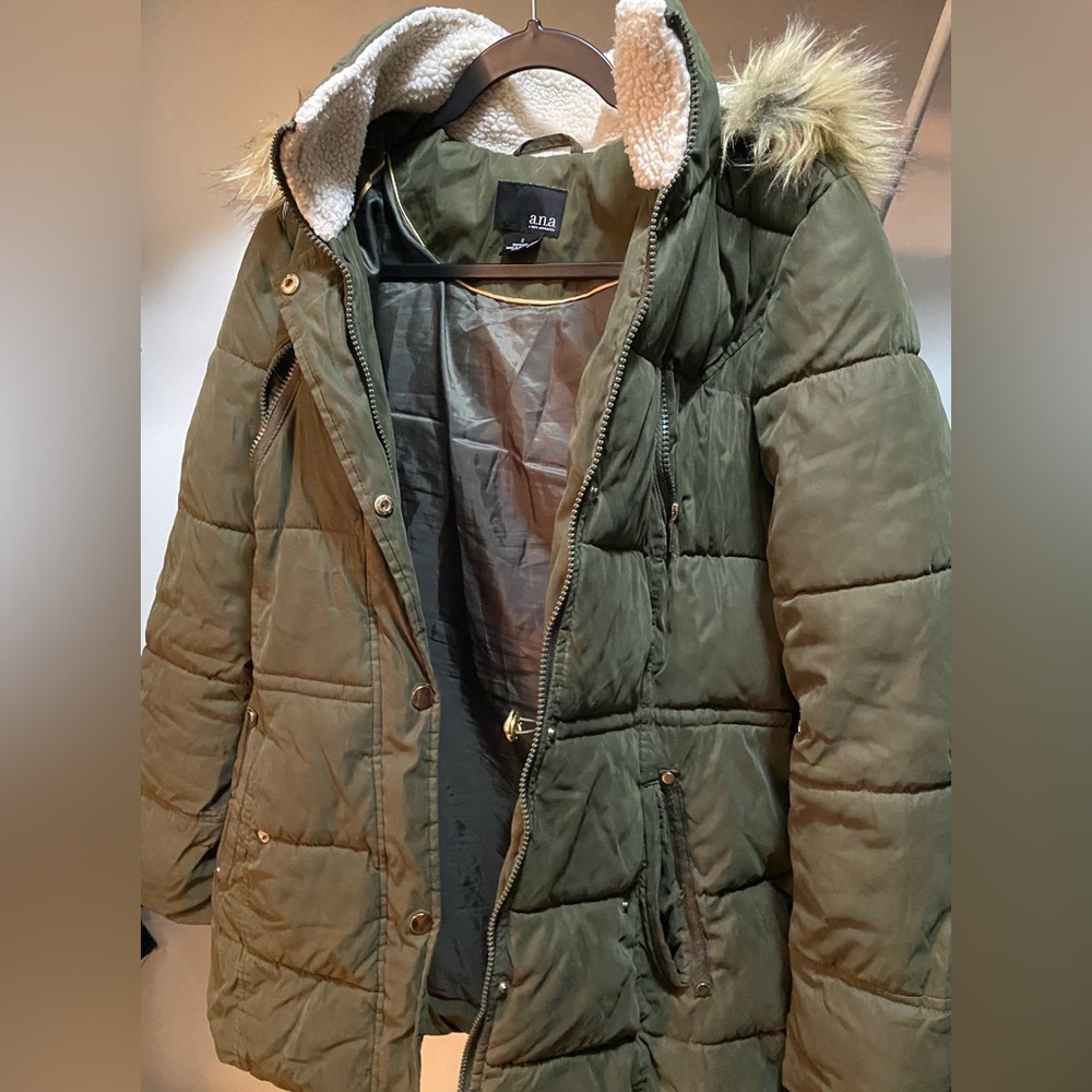 Hunter green winter coat - Picture 1 of 4